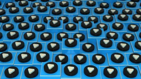 3D illustration Pattern With Blue And Black Plastic Cubes Stock Illustration