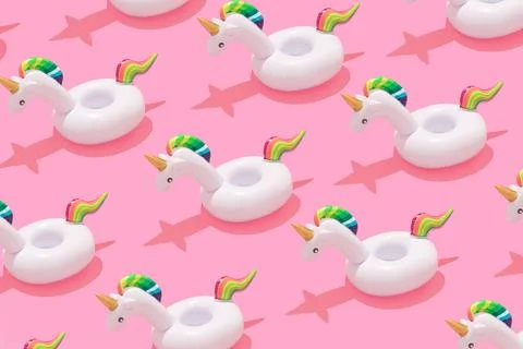 3D of inflatable unicorn pool toy pattern on a pastel pink background - summer c 스톡 일러스트
