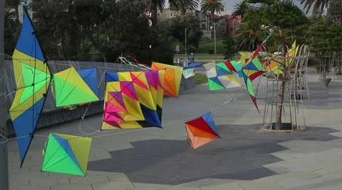 3D Kites flying in wind at StKilda foreshore, Victoria Australia. 動画素材 11242265