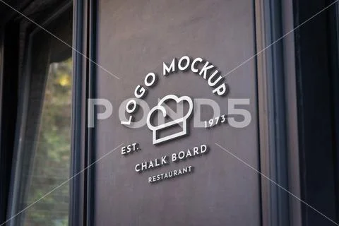 3D logo mockup PSD for restaurant and shop entrance branding with smart objec Plantilla PSD