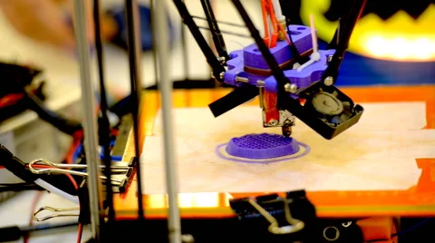 3D printer in action 스톡 동영상 42613650