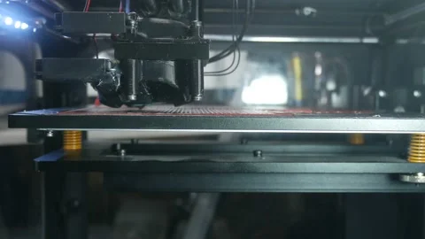 3d printer creates the base of the shape 動画素材 89579044
