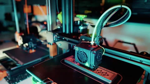 3d printer home workshop craft factory Vídeos de archivo 297785731