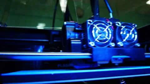 3D printer for printer model. Working in the lab, 3D printing technology. Vidéo 68928662