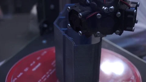 3D the printer prints the part 動画素材 82584597