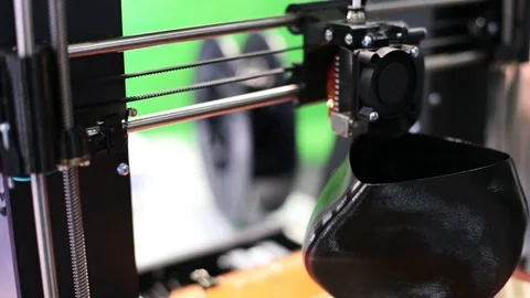 3d the printer prints a vase Stock Footage 85275587