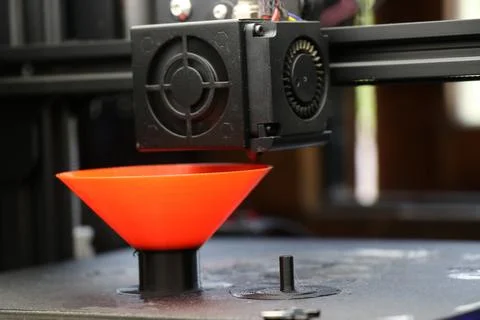 3D printer in the process of printing a fully functional loudspeaker 스톡 사진