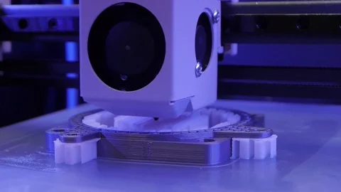 3D printing - Detail of a 3D printer 库存影片 75492674