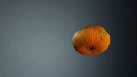 3D pumpkin rotates in the air Video stock 145453313