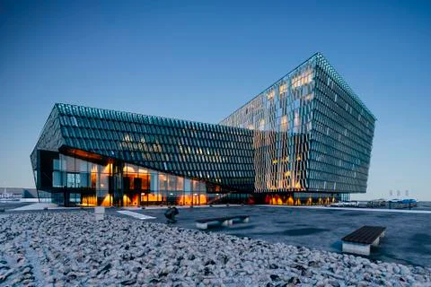 3d render, visualization of modern glass commercial building Stock Illustration