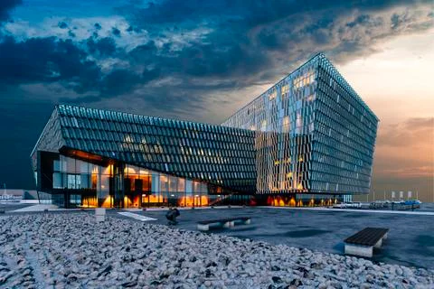 3d render, visualization of modern glass commercial building Stock Illustration