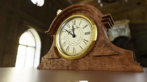 3d visualization of an antique clock made of wood Illustrazione stock