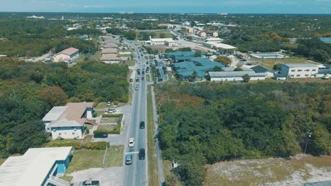3pm School traffics Sunland school Freeport, Grand Bahama. April 20th 2026 Vídeos de archivo 336699634
