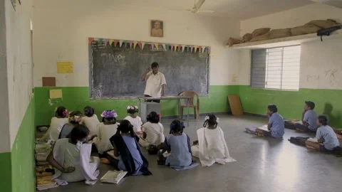 41. Students listening the Class Stock-Footage 149098053