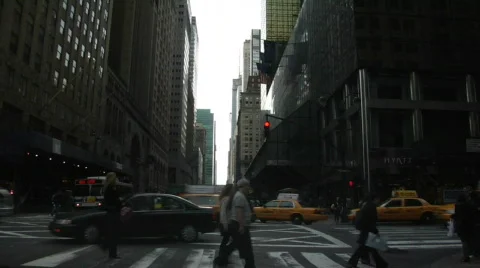 42nd st traffic 2nd ave new york Stock Footage 160151