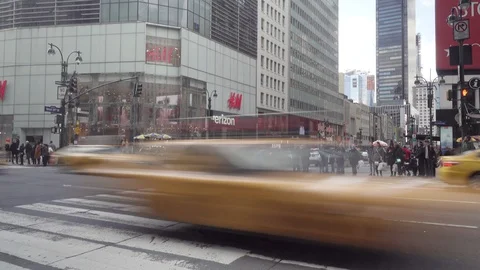 42ND STREET RUSH HOUR - LOOKING WEST Video stock 88551631