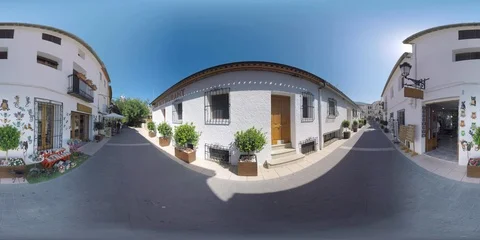 4K 360VR video, Spain architecture picturesque village on high cliff Guadalest. Vídeo Stock 105853203