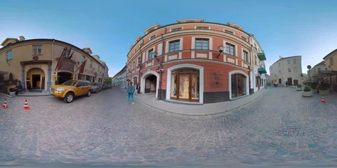 4K 360VR video Vilnius Lithuania streets and architecture of old town. Vídeo Stock 106185553