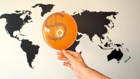 4K 3D Animation Dollar Sign Balloon Inflating Digital World Map 스톡 동영상 330478457