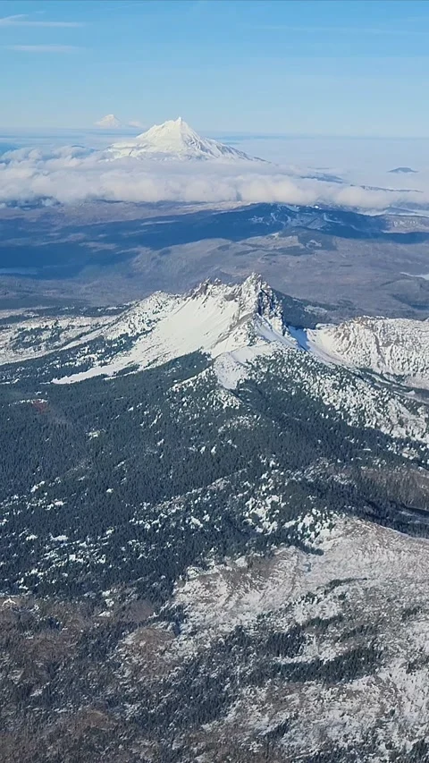 4K 60 fps aerial view from a cockpit of a small one engine airplane Video stock 301269876