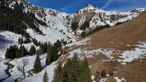 4K 60fps Cinematic Drone Glide Forward in Talschluss Lengau, Austria Vídeos de archivo 331494918