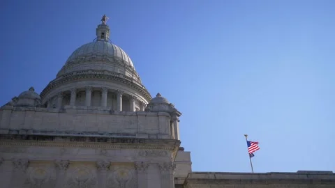 4K 60fps Rhode Island State Capitol Building Pan Left Slow Mo Providence Ri 動画素材 347969512
