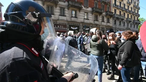 4k 99/ HD 89 / web 59 Euro Italy Stock-Footage 151774912