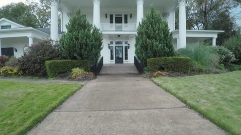 4K- Admiring The Fornt Steps Of An Large Coutry Southern Porch Stock Footage 97901853