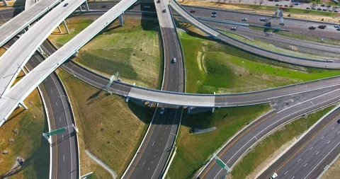 4K Aerial City Trafic Intersection Freeway Urban Roads Louisville Kentucky Vidéo 252624812