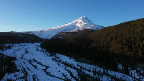 4K aerial drone b roll of Mount Hood summit and south side above the White River Stock Footage 330654943