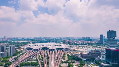 4K Aerial Drone Timelapse of Blue Sky and White Clouds over Panyu CBD and Gu 库存影片 338001419