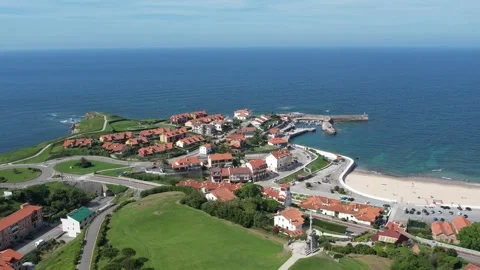 4K aerial drone view of Comillas town 库存影片 279686450