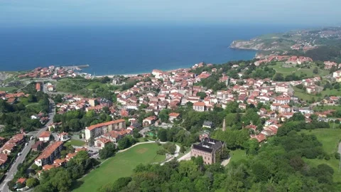 4K aerial drone view of Comillas town 库存影片 280738592