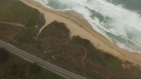 4K Aerial Drone Waves on Beach 스톡 동영상 70075044