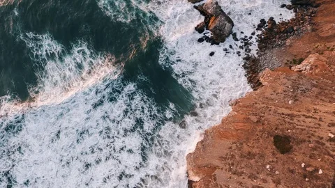 4K Aerial Flying View of Ocean and Cliff Stockbeeldmateriaal 80986231