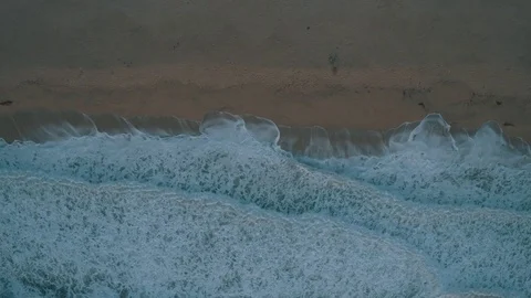 4K Aerial Flying View of Ocean and Cliff Vídeo Stock 80989493