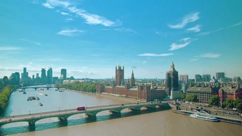 4K aerial hyperlapse over the River Thames with a view of Houses of Parliament. Stock Footage 161403152
