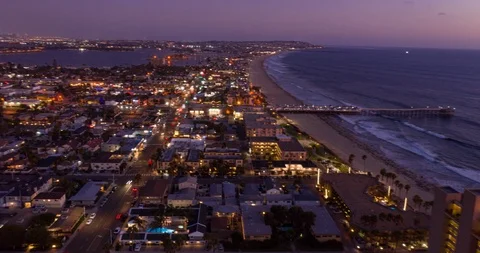 4K Aerial Hyperlapse - Pacific Beach, CA 動画素材 115820025