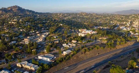 4K Aerial Hyperlapse - Spring Valley, CA 動画素材 115625102
