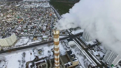4K Aerial. Pipe of old power plant with smoke. Harmful emissions  Vídeo Stock 71815651