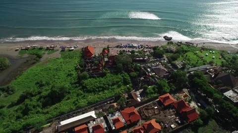 4K Aerial Top Down Drone Shot of Batu Balong Beach Bali Indonesia Vídeo Stock 64164292