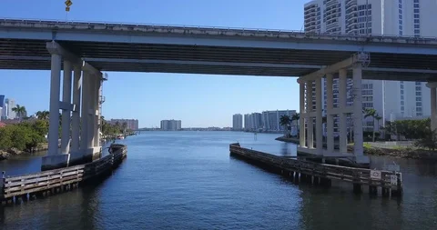 4K Aerial video under bridge Video stock 89701192