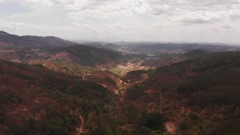 4K aerial view of coffee plantations and forest hills in Dalat city, Vietnam Vídeo Stock 146717341