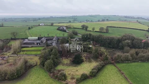 4K Aerial View of Leap Castle in Rural Ireland 스톡 동영상 332802827
