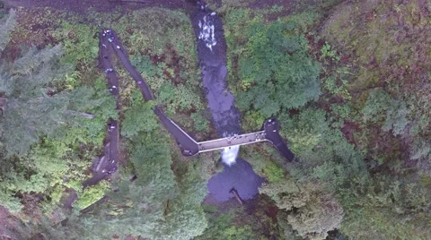 4K aerial view of Multnomah Falls bridge in Portland Oregon Stock Footage 55018313