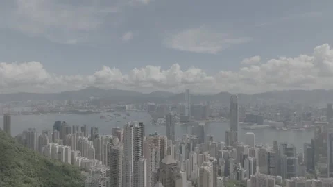 4K Aerial View of The Peak Overlooking Hong Kong’s Skyline 動画素材 293434312