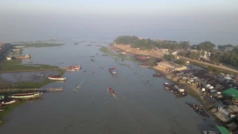 4K Aerial View of a River. Stockbeeldmateriaal 215415599