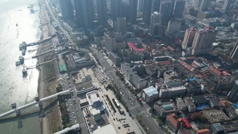 4K Aerial Wuhan Jianghguan River Avenue Buildings Traffic Vídeo Stock 348257553