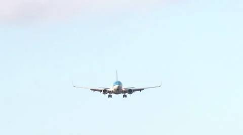 4K Airplane on approach Stock Footage 34993235