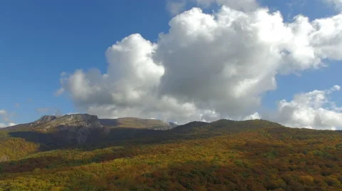 4k Amazing fall foilage colors aerial drone video 스톡 동영상 68916445